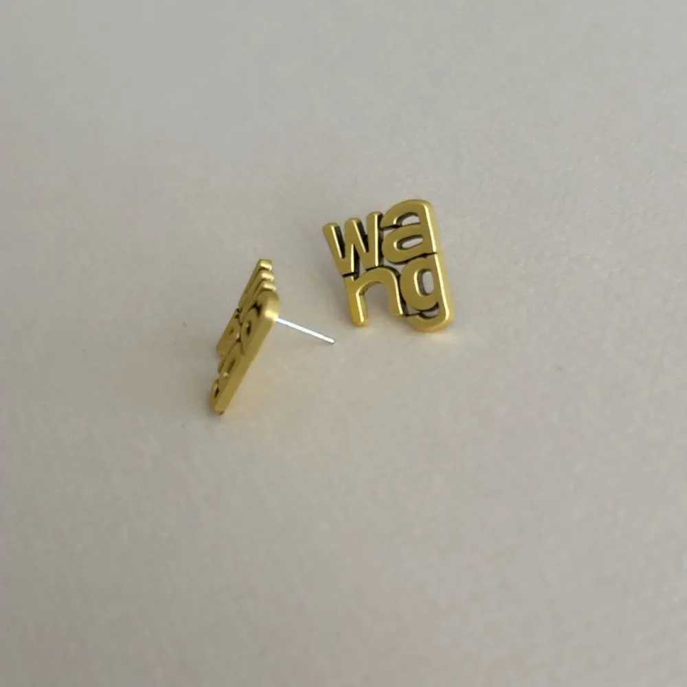 Gold Wang Earrings N1767